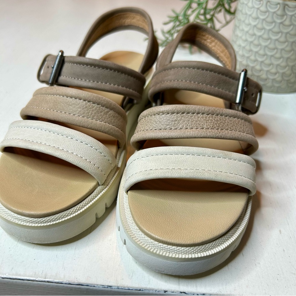 Frye Marlette Sandals - Picture 10 of 12